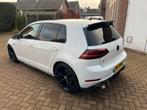 Volkswagen Golf 7.5 R 2.0 AUT 4motion 310pk Virtual cockpit, Zwart, 4 cilinders, 1984 cc, Alcantara