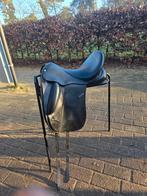Te koop: Dressuurzadel Custom Wolfgang solo (18 inch), Dieren en Toebehoren, Paarden en Pony's | Zadels, Ophalen of Verzenden