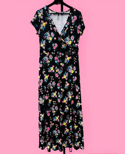 Prachtige maxi jurk maat 42/44 zwart met bloemen, Kleding | Dames, Jurken, Zo goed als nieuw, Maat 42/44 (L), Zwart, Onder de knie