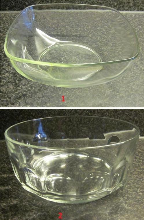 2 stuks glazen schaal/schalen - vintage, Huis en Inrichting, Keuken | Servies, Gebruikt, Schaal of Schalen, Overige stijlen, Glas