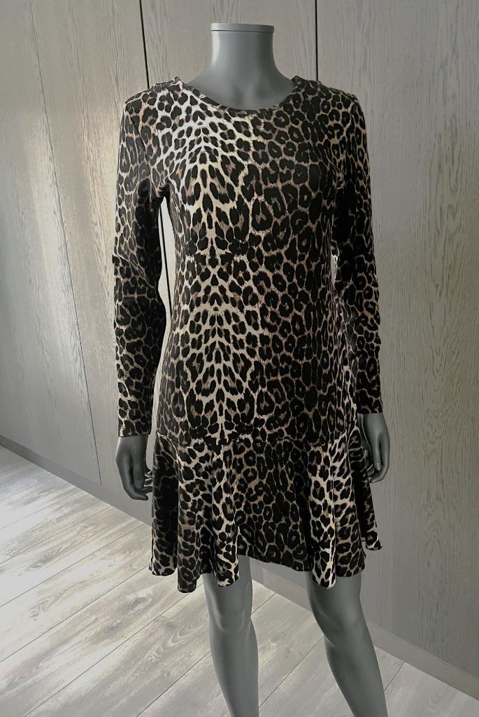 Nieuw! ALIX THE LABEL - panterprint jurk - 36 (S), Kleding | Dames, Jurken, Nieuw, Maat 36 (S), Zwart, Boven de knie, Verzenden
