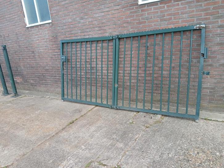 inrijpoort, hekwerk. draaihekken, Tuin en Terras, Tuinhekken en Hekwerk, Gebruikt, Spijlenhekwerk, IJzer, Met poort, Ophalen