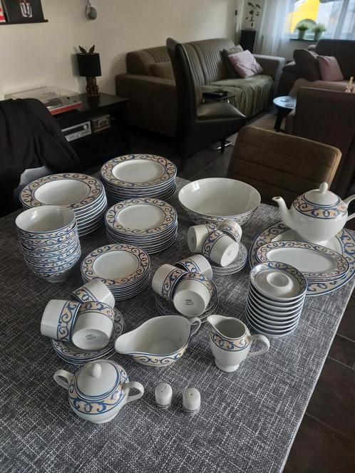Servies.  9 persoons. Alles los te koop, Huis en Inrichting, Keuken | Servies, Ophalen of Verzenden