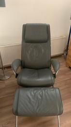 Stressless fauteuil met hocker, grijs leer, Huis en Inrichting, Fauteuils, Ophalen, Gebruikt, Leer, 50 tot 75 cm