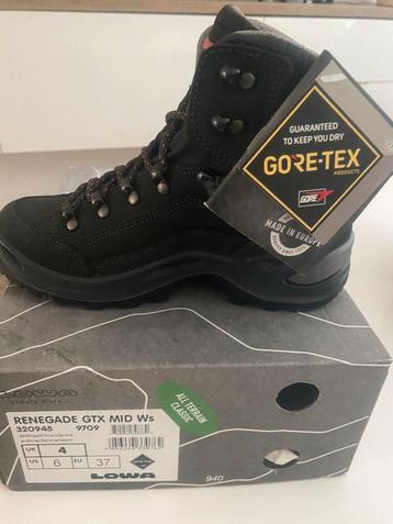Lowa berg- wandelschoenen beschikbaar voor biedingen