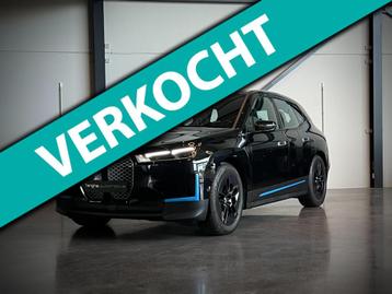 BMW IX XDrive40 High Executive Panodak Sky Lounge, Apple Car beschikbaar voor biedingen