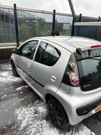 Citroën C1 1.0 5-DRS 2006 Grijs  Elektrische ramen, Auto's, Voorwielaandrijving, 4 stoelen, C1, 68 pk