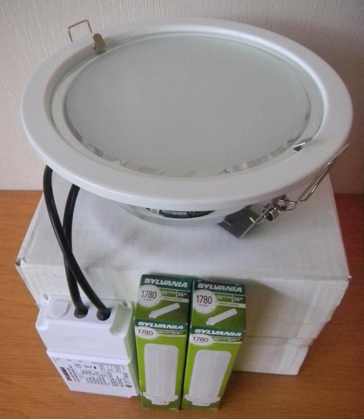 Partij Newlec inbouw spot 2 x 26 w compleet in doos per 2, Huis en Inrichting, Lampen | Spots, Nieuw, Plafondspot of Wandspot