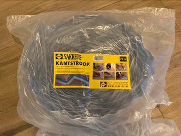 SAKRETE kantstrook zelfklevend 18m beschikbaar voor biedingen