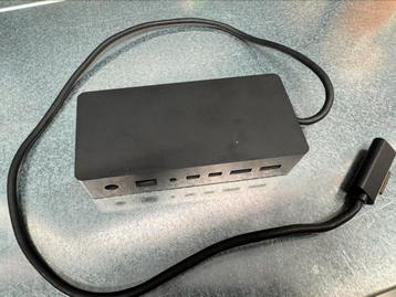 Microsoft Surface Dockingstation 1661 met voeding beschikbaar voor biedingen