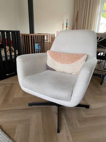 Fauteuil beschikbaar voor biedingen