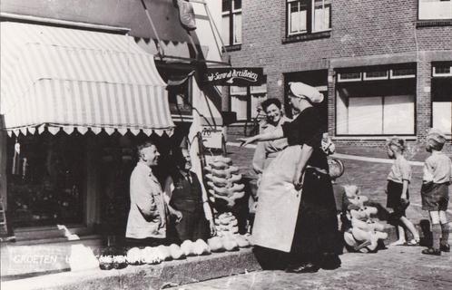 scheveningen vissers winkel/klanten, Verzamelen, Ansichtkaarten | Nederland, Zuid-Holland, 1960 tot 1980, Ophalen of Verzenden