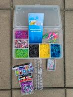 Loombandjes in opbergbox + accessoires, Hobby en Vrije tijd, Knutselen, Ophalen of Verzenden, Zo goed als nieuw, Materiaal