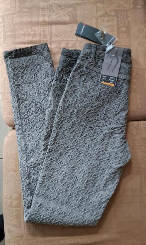 Nieuw Street One broek maat 38, Kleding | Dames, Broeken en Pantalons, Nieuw, Maat 38/40 (M), Grijs, Lang, Ophalen of Verzenden