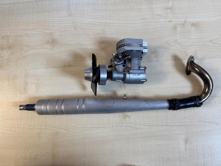 OS Max SF motor 61 (nitro helicopter motor), Hobby en Vrije tijd, Modelbouw | Radiografisch | Vliegtuigen, Gebruikt, Nitro, Ophalen of Verzenden
