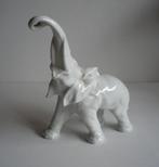 Prachtig antiek wit porseleinen olifant (België ?)., Antiek en Kunst, Ophalen of Verzenden