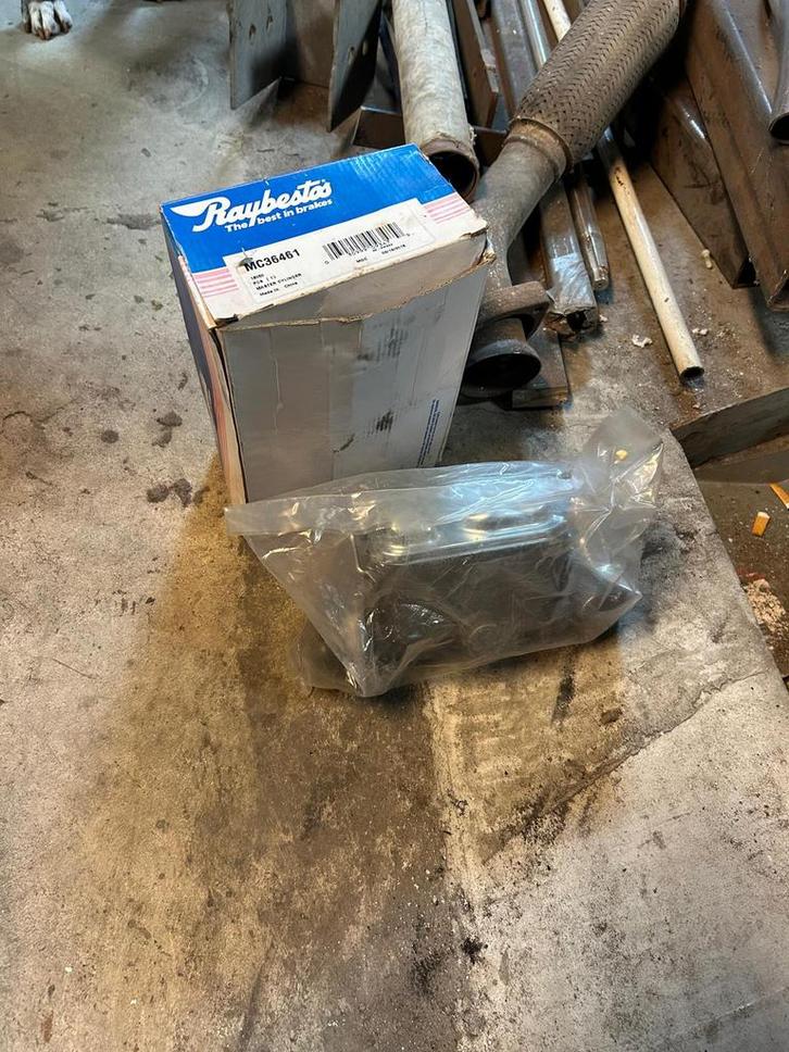 Hoofdremcilinder , dodge w200 pontiac enz, Auto-onderdelen, Remmen en Aandrijving, Dodge, Nieuw, Ophalen of Verzenden