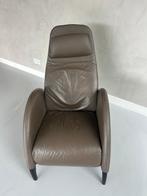 Lederen fauteuil Scudo van Frans Schrofer voor Young Interna, Huis en Inrichting, Fauteuils, Ophalen, Gebruikt, Leer, Design