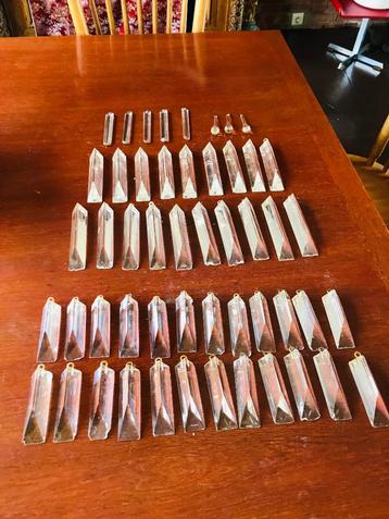Verzameling glaspegels van lampen beschikbaar voor biedingen