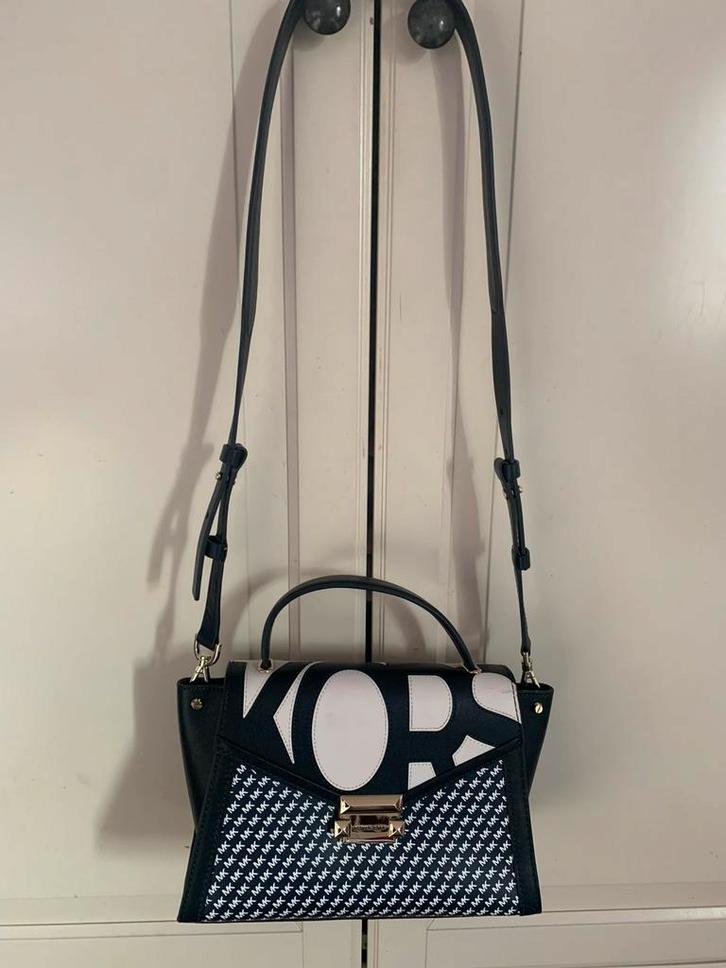 Michael Kors tas, Sieraden, Tassen en Uiterlijk, Tassen | Damestassen, Zo goed als nieuw, Schoudertasje, Overige kleuren, Verzenden