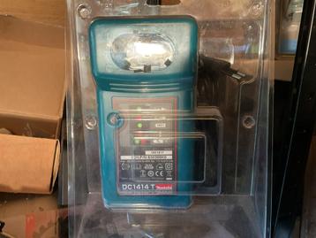 Makita DC1414T Acculader - Nieuw in verpakking beschikbaar voor biedingen