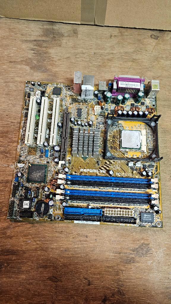 Asus P4P800-VM Rev-1.06 - CPU, Computers en Software, Moederborden, Gebruikt, Intel, DDR, Ophalen of Verzenden