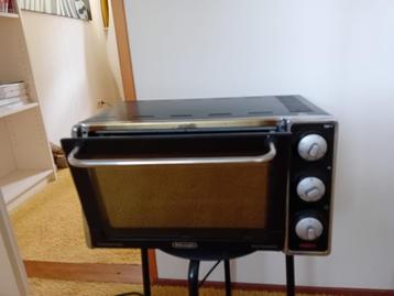 Delonghi elektrische oventje beschikbaar voor biedingen