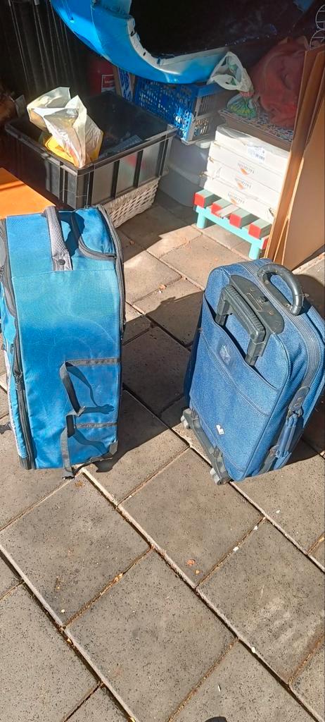 2 koffers 1 klein geschikt voor ruim 1 grote fijne vacantie!, Sieraden, Tassen en Uiterlijk, Koffers, Gebruikt, Hard kunststof