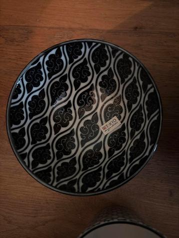 Tokyo Design Studio Zwarte Schalen - ZGAN beschikbaar voor biedingen