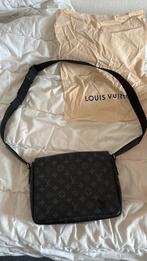 Louis Vuitton Messenger Bag, Ophalen of Verzenden, Zo goed als nieuw, Zwart, Overige merken