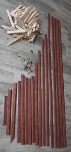 Overzet- of voorzetplinten (mahonie-kleurig), Doe-het-zelf en Verbouw, Plinten en Afwerking, Kunststof, Ophalen of Verzenden, Zo goed als nieuw