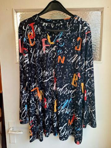 Yoek Tuniek zwart met letterprint 50 52 beschikbaar voor biedingen