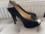 Schoenen hakken maat 40, Kleding | Dames, Schoenen, Ophalen of Verzenden, Zo goed als nieuw, Zwart