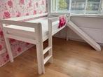 Kinderbed met glijbaan en torentje, Kinderen en Baby's, Kinderkamer | Stapelbedden en Hoogslapers, Ophalen, Gebruikt, Halfhoogslaper