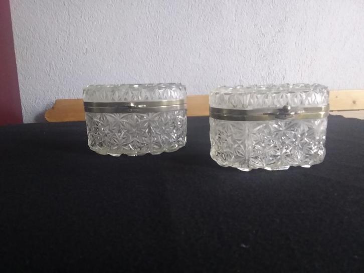 Twee doosjes glas, Antiek en Kunst, Antiek | Glas en Kristal, Ophalen of Verzenden