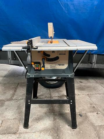 Zaagtafel 230V beschikbaar voor biedingen