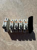 5x Merlin Gerin / Multi9 diverse installatieautomaten, Hobby en Vrije tijd, Ophalen of Verzenden, Gebruikt