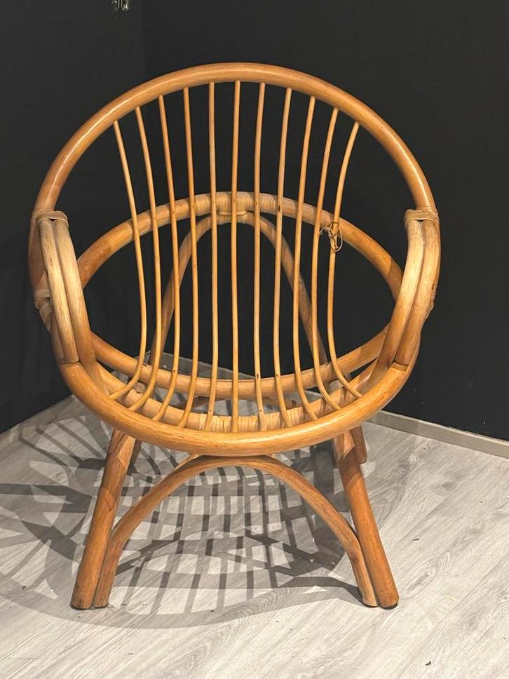 Vintage rotan fauteuil - geërfd en uniek!, Huis en Inrichting, Stoelen, Gebruikt, Eén, Riet of Rotan, Bruin, Ophalen