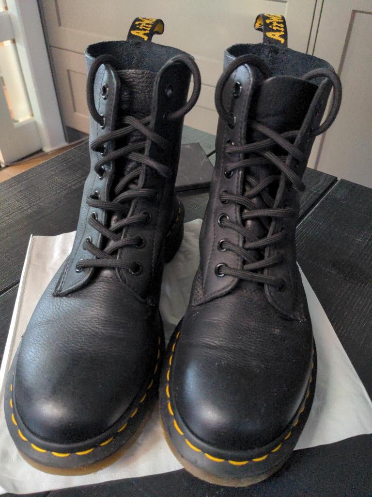Prachtige originele Dr. Martens, Zwart, Nieuw, Ophalen of Verzenden, Sneakers of Gympen