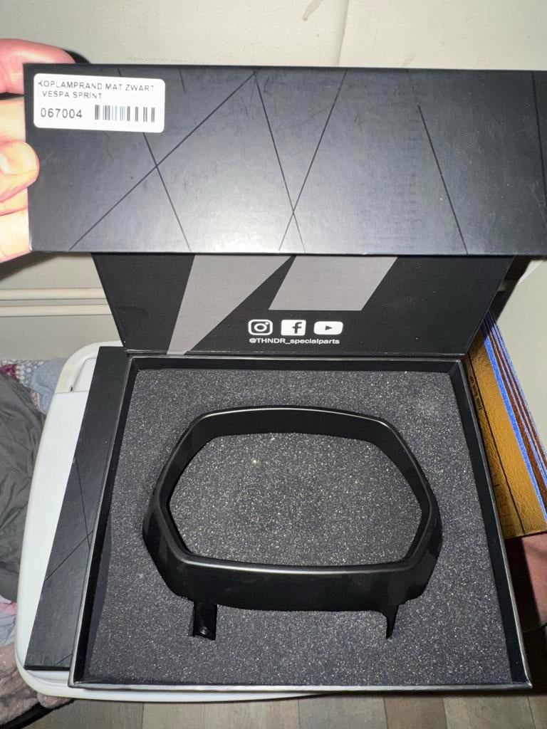 THNDR Achterlicht & Koplamp Rand Mat Zwart Nieuw vespa spr, Ophalen, Nieuw, Koplamp, Overige merken
