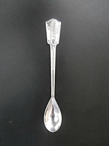 Lepeltje VéGé Supermarkt beschikbaar voor biedingen