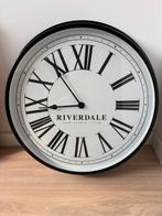 Riverdale klok, Huis en Inrichting, Ophalen, Zo goed als nieuw, Analoog, Wandklok