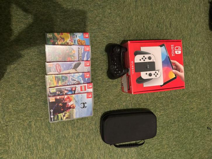 Nintendo Switch OLED - Compleet met 10 Games & Controller, Spelcomputers en Games, Spelcomputers | Nintendo DS, Zo goed als nieuw