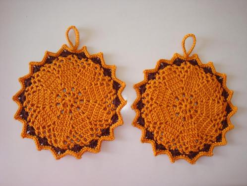 Pannenlappen gehaakt in retro kleuren dubbellaags nieuw, Huis en Inrichting, Keuken | Textiel, Nieuw, Overige typen, Ophalen of Verzenden