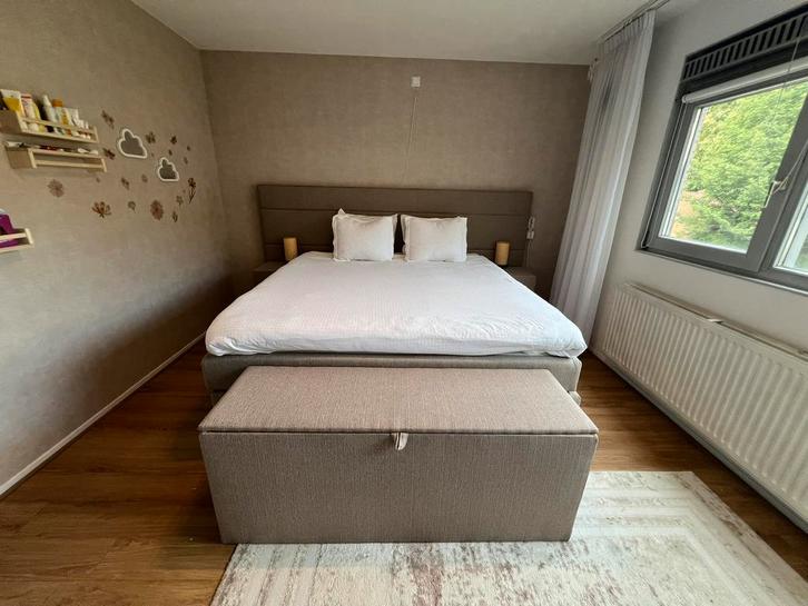 Luxe Boxspring Malaga 180x200 Portland Crème XXL Hoofdbord, Huis en Inrichting, Slaapkamer | Boxsprings, Zo goed als nieuw, 180 cm