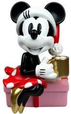 Minnie Mouse met Cadeau en mok kerst, Verzamelen, Disney, Ophalen of Verzenden, Mickey Mouse, Nieuw, Beeldje of Figuurtje