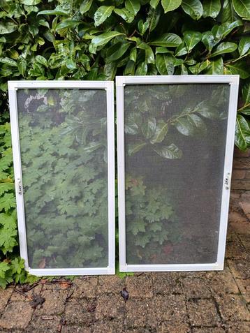 2 Luxaflex inklem/inzet horretjes - Verschillende Maten beschikbaar voor biedingen