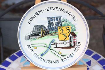 Mooi oud sierbord traject Arnhem-Zevenaar spoorweg 1962 beschikbaar voor biedingen