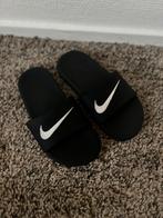 Nike slippers Maat 31, Kinderen en Baby's, Ophalen of Verzenden, Zo goed als nieuw