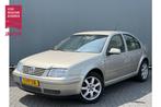 Volkswagen Bora BWJ 2005 1.6-16V 105 PK Comfortline AIRCO /, Auto's, Volkswagen, Stof, Gebruikt, 4 cilinders, Beige
